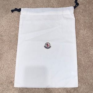 Moncler single shoe duster